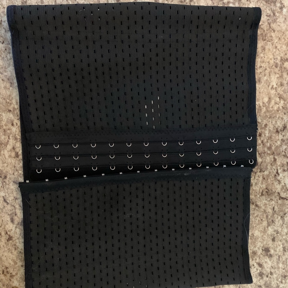 NWOT casual neoprene waist trainer size L